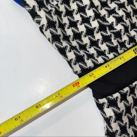 Beige by ECI Houndstooth Sleeveless Sheath Dress 10 - Picture 10 of 17